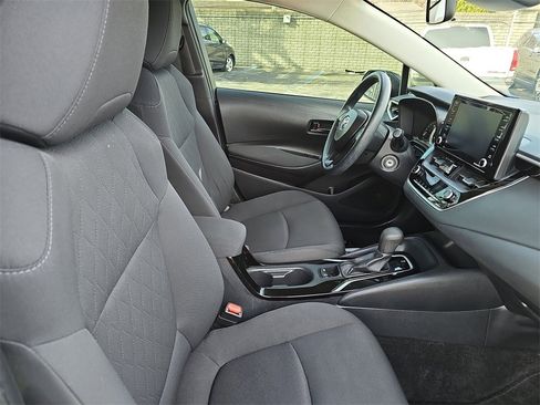 Used 2022 Toyota Corolla LE w/ Carpet Mat Package (TMS) image 10