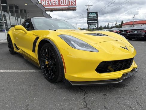 Used 2017 Chevrolet Corvette Z06 RWD image 11