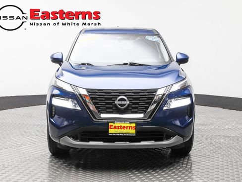 Used 2022 Nissan Rogue SV image 4