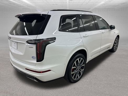 Certified 2025 Cadillac XT6 Sport w/ Technology Package AWD/4WD image 11