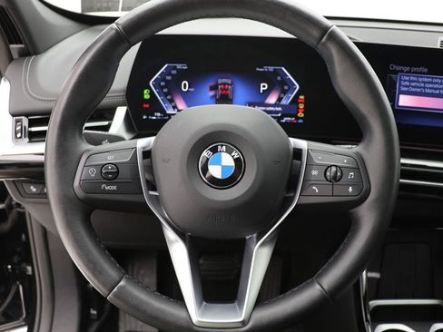 Used 2025 BMW X1 xDrive28i AWD/4WD image 17