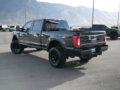 Used 2019 Ford F250 XLT image 4