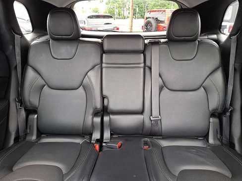 Used 2019 Jeep Cherokee Limited w/ Luxury Group AWD/4WD image 13
