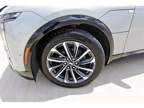 Certified 2024 Cadillac Lyriq Sport RWD image 29