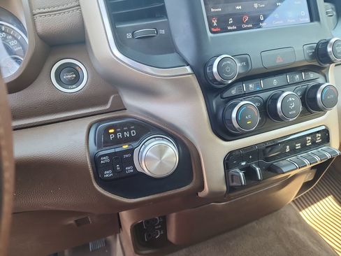 Used 2020 RAM 1500 Laramie AWD/4WD image 29