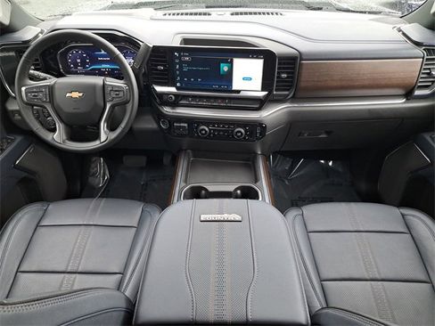 Used 2024 Chevrolet Silverado 3500 High Country w/ Technology Package image 15