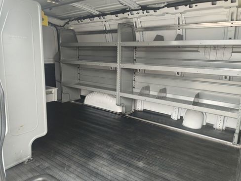 Used 2021 Chevrolet Express 2500 w/ Driver Convenience Package image 11