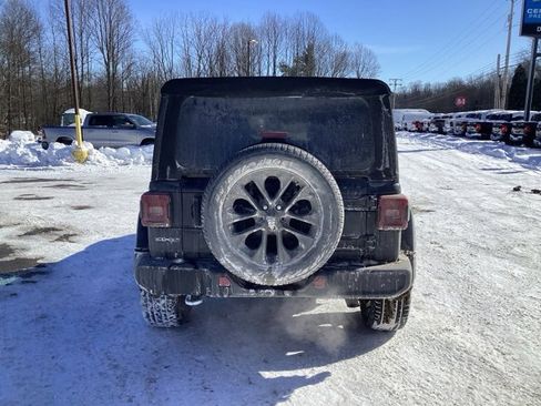 Used 2023 Jeep Wrangler Unlimited Sahara w/ Cold Weather Group image 6