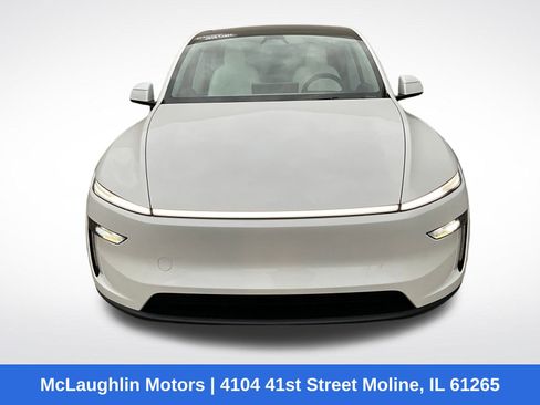 Used 2026 Tesla Model Y Long Range image 24