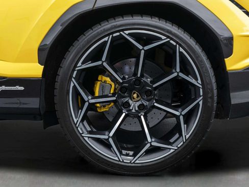 Used 2024 Lamborghini Urus Performante AWD/4WD image 77