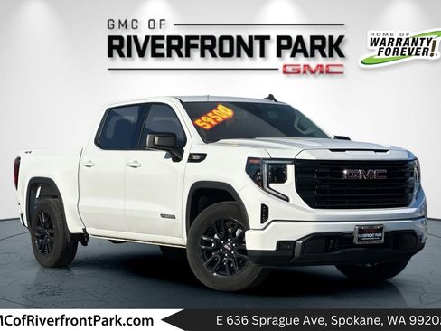 Used 2025 GMC Sierra 1500 Elevation image 1