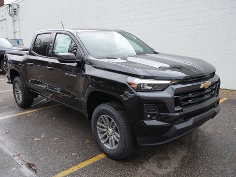 New 2026 Chevrolet Colorado LT w/ LT Convenience Package image 2