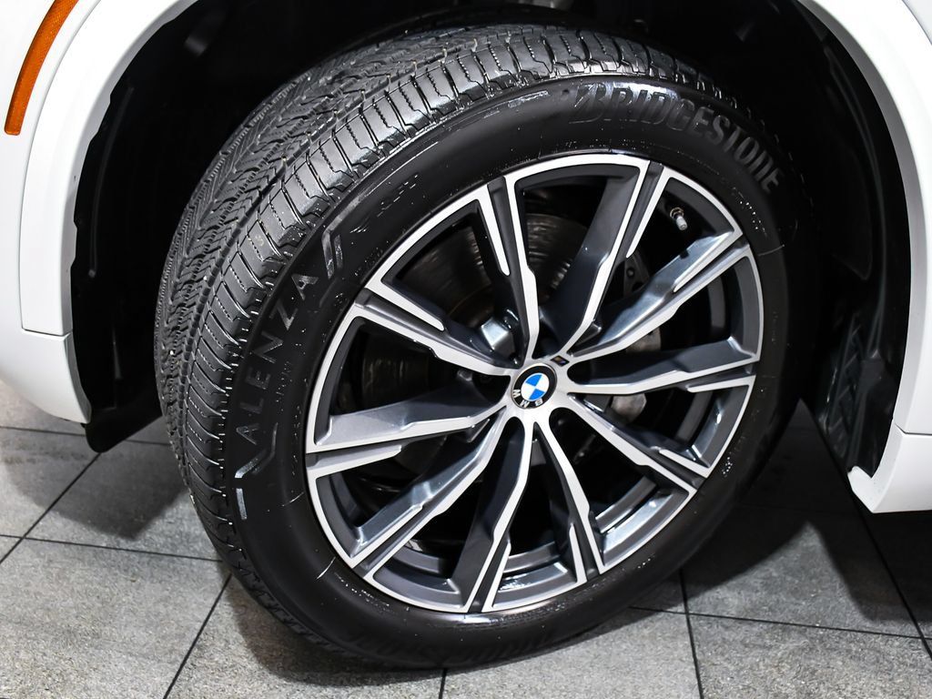 Used 2026 BMW X5 xDrive40i AWD/4WD image 7