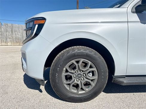 Certified 2025 Ford Expedition Active image 23