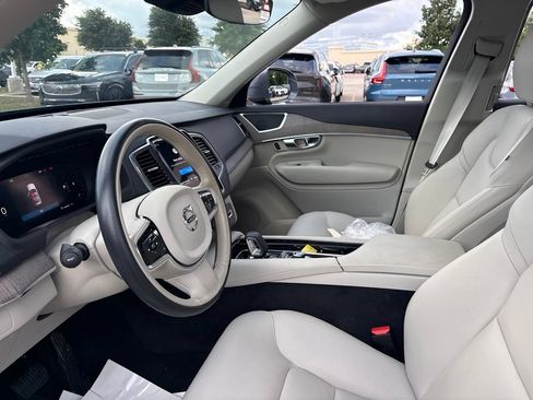 Certified 2023 Volvo XC90 B6 Core w/ Protection Package Premier AWD/4WD image 18
