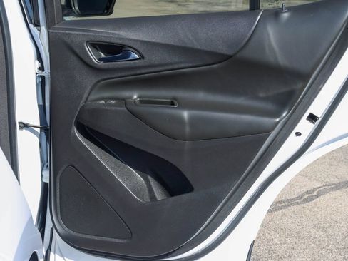 Used 2022 Chevrolet Equinox LT FWD image 10