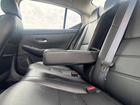 Certified 2024 Nissan Sentra SR w/ SR Premium Package FWD image 35