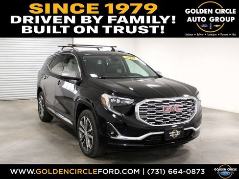 Used 2020 GMC Terrain Denali w/ Denali Premium Package AWD/4WD image 1