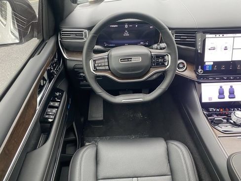 New 2024 Jeep Grand Wagoneer Series I w/ HD Trailer Tow Package image 38