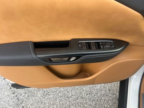 Used 2023 Lexus RZ 450e Premium image 10