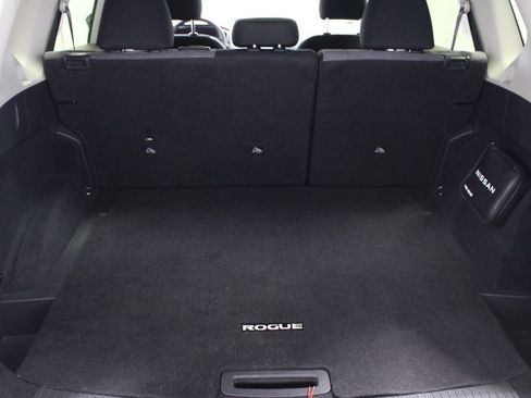 Used 2023 Nissan Rogue SV FWD image 16