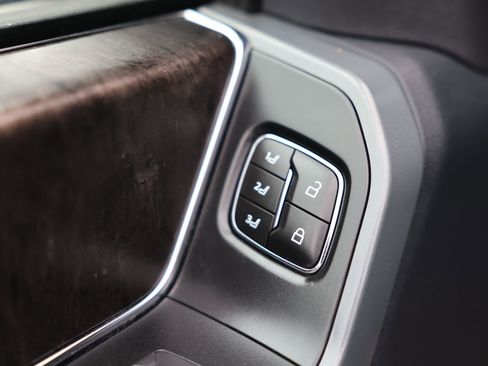 Certified 2023 Ford F150 Lariat w/ Equipment Group 502A High image 21