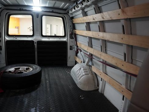 Used 2019 Chevrolet Express 2500 w/ Driver Convenience Package image 12