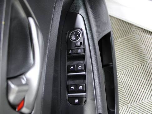 Used 2019 Kia Forte LXS image 7