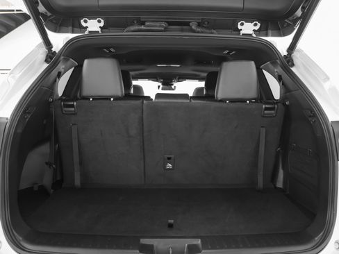 Used 2022 Toyota Highlander XSE image 19