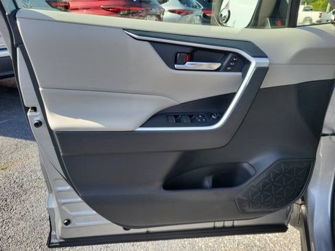 Certified 2022 Toyota RAV4 XLE Premium AWD/4WD image 17
