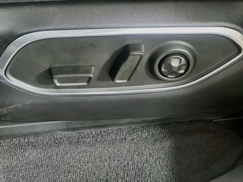 Used 2024 Jeep Wagoneer Series III AWD/4WD image 13