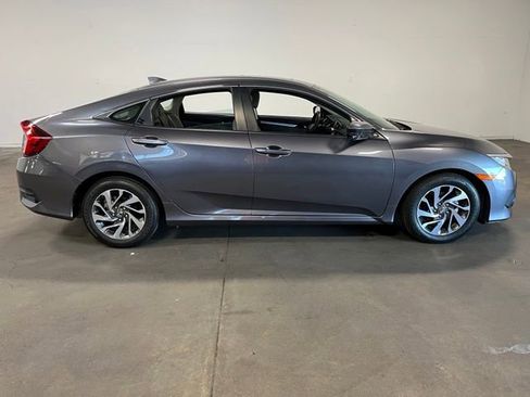 Used 2017 Honda Civic EX image 2