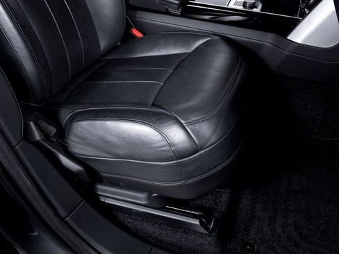 Used 2023 Land Rover Range Rover Long Wheelbase SE image 53