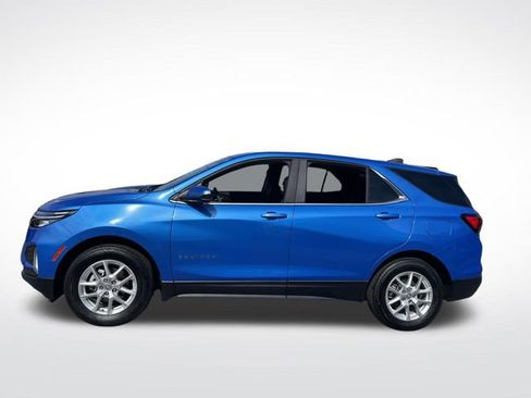 Used 2024 Chevrolet Equinox LT image 2