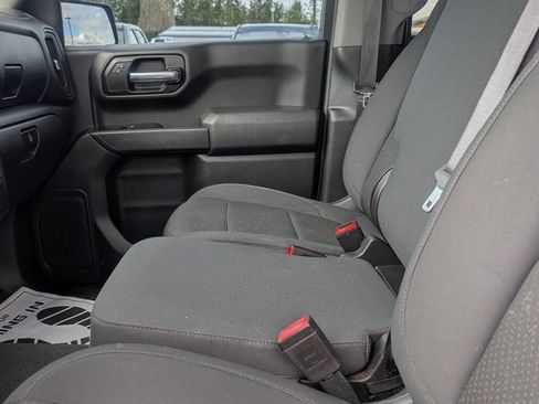 Used 2019 Chevrolet Silverado 1500 Custom w/ Custom Value Package AWD/4WD image 22