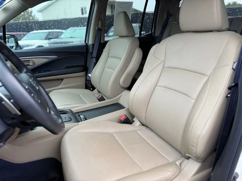 Used 2023 Honda Ridgeline RTL-E image 14