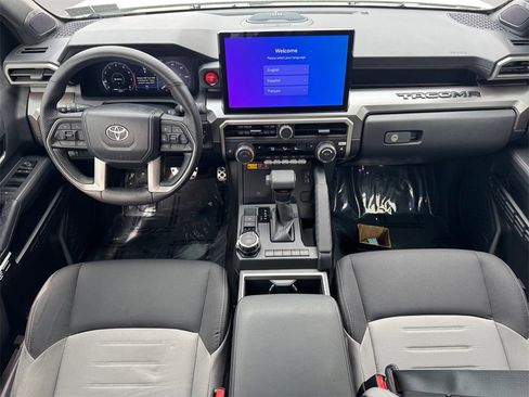 Used 2024 Toyota Tacoma TRD Sport w/ TRD Sport Upgrade Package image 10