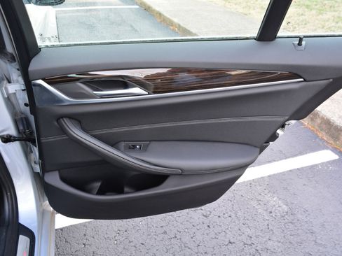 Used 2019 BMW 530i xDrive w/ Convenience Package image 14