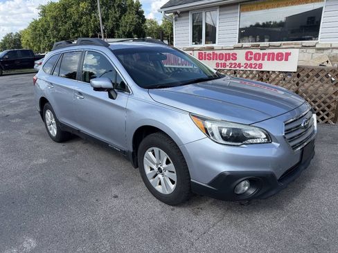Used 2016 Subaru Outback 2.5i Premium AWD/4WD image 2