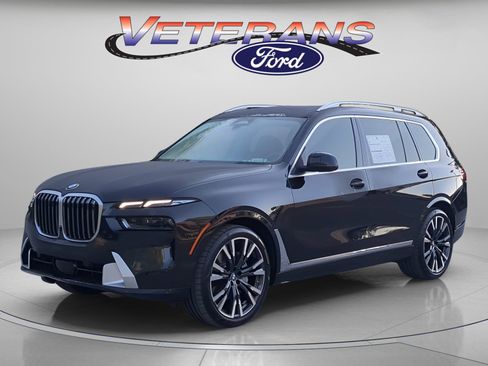 Used 2025 BMW X7 xDrive40i w/ Premium Package AWD/4WD image 1