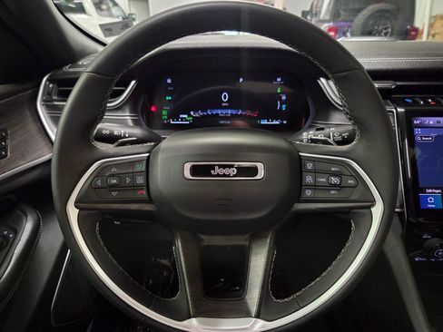 Used 2024 Jeep Grand Cherokee Limited 4xe AWD/4WD image 18