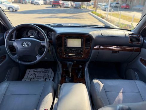 Used 2002 Toyota Land Cruiser image 19
