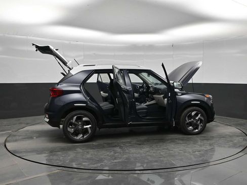 New 2026 Hyundai Venue SEL FWD image 40