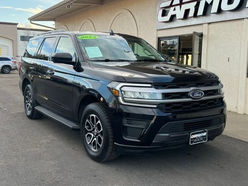 Used 2024 Ford Expedition XLT RWD image 1