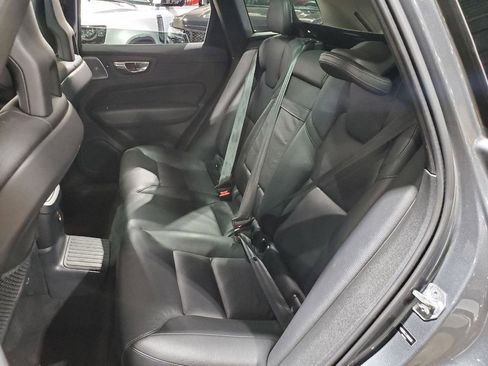 Used 2018 Volvo XC60 T8 Inscription w/ Advanced Package image 23