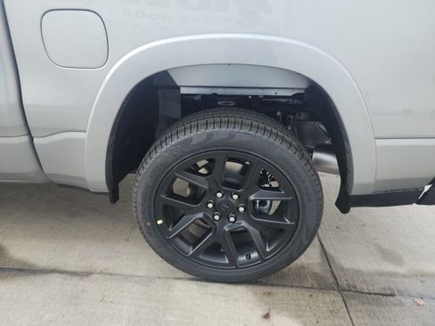 New 2026 RAM 1500 Laramie AWD/4WD image 25