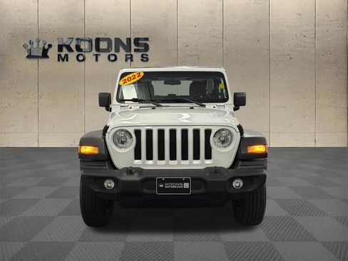 Used 2022 Jeep Wrangler Sport AWD/4WD image 3