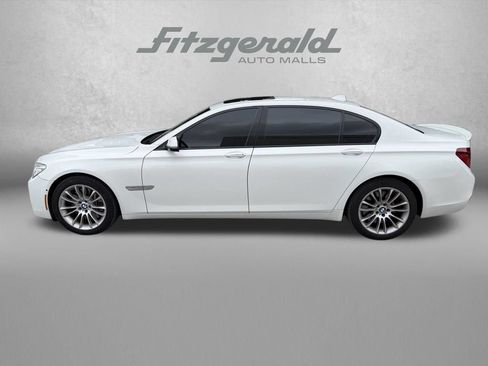 Used 2015 BMW 750Li xDrive AWD/4WD image 2