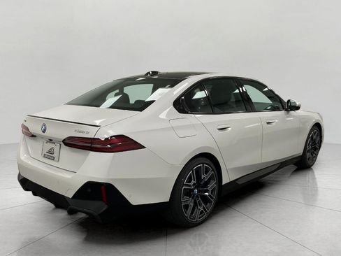 New 2026 BMW 550e xDrive w/ Executive Package AWD/4WD image 3