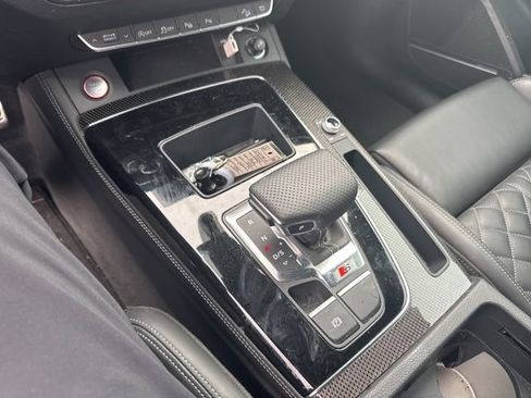 Used 2024 Audi SQ5 Prestige image 8